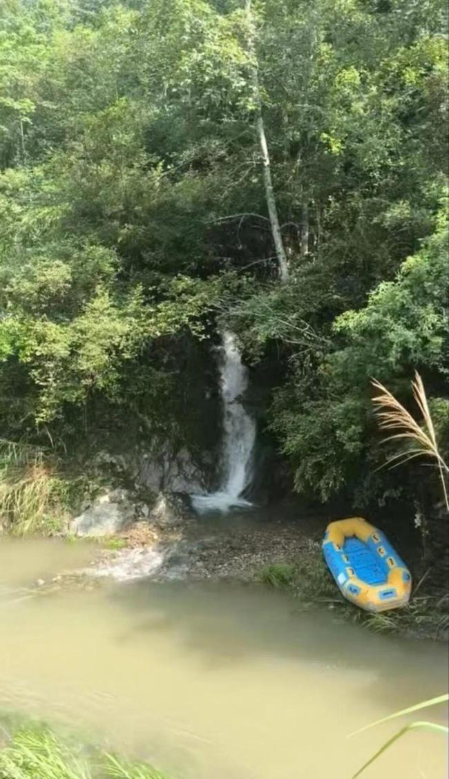 女游客景區(qū)落水失聯(lián)多日 搜救持續(xù)進(jìn)行