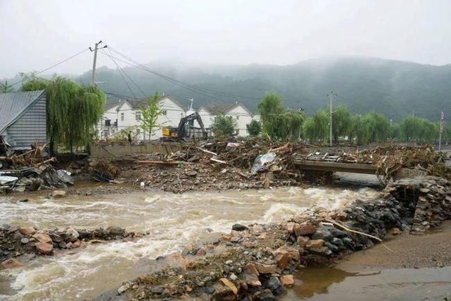 可以将房子浸泡在仍然存在的洪水中吗？我应该