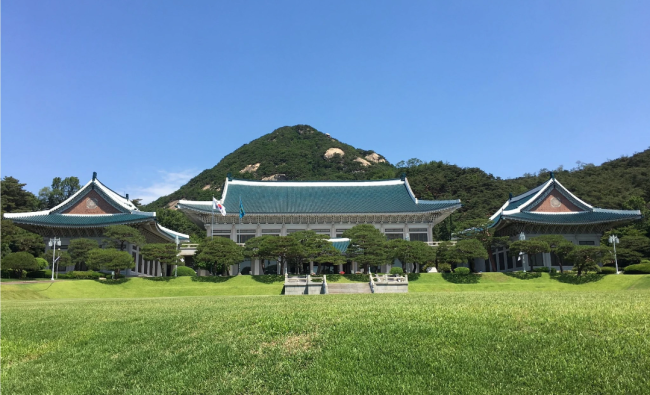 李在明為何決定將總統(tǒng)府搬回青瓦臺(tái) 挑戰(zhàn)“青瓦臺(tái)魔咒”