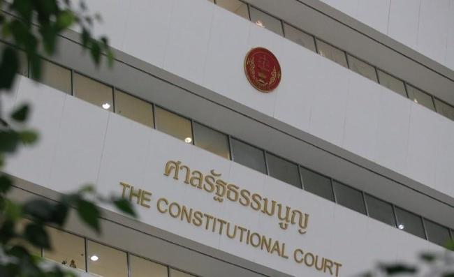佩通坦是否会重走他信的流亡旧路 政治风暴下的抉择