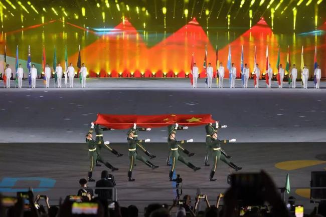 中国体育代表团入场BGM是《茉莉花》 全场沸腾迎接东道主