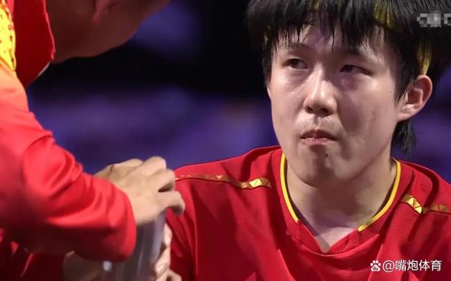 张本智和夺冠后脱衣庆祝