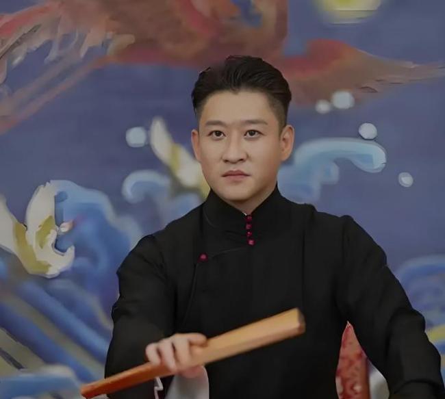 曹云金喊话郭德纲：我离开德云社15年，感谢你还在持续教我做人 称呼变化背后的博弈