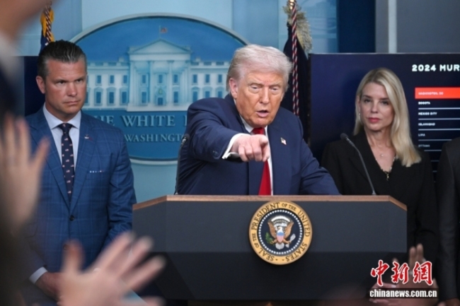 特朗普称和普京会晤谈崩概率为25% 会晤前的不确定性