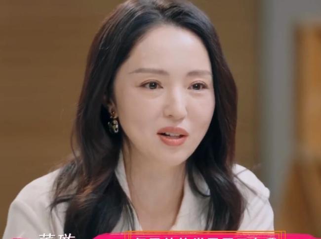 张维伊对<strong>董璇</strong>说咱们有酒窝就够了 分居婚姻的温馨细节