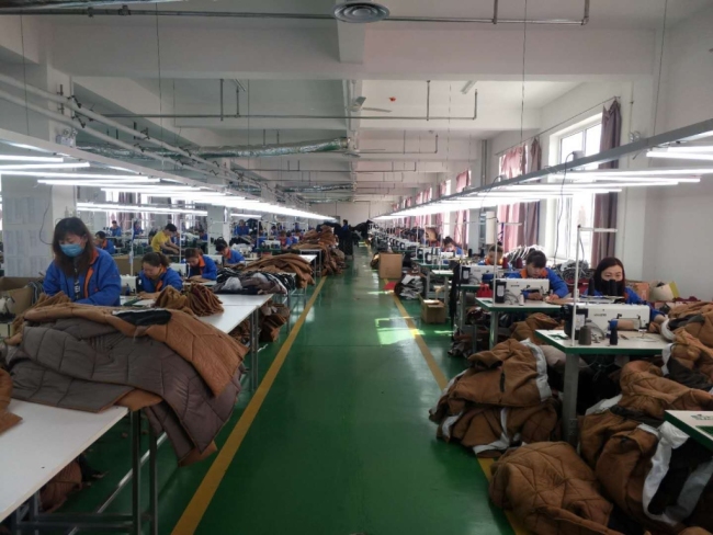 企业被控骗取出口退税案被告人翻供 被告人集体翻供，二审持续拉锯