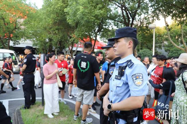 6万球迷26分钟丝滑离场的背后 智慧警务保障赛事安全