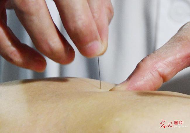 今天是第8个中国医师节 医者仁心护健康