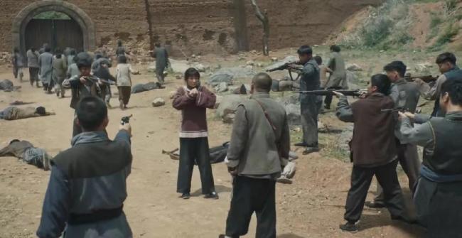 生万物是100年前的酸甜苦辣 年代剧的离谱与争议