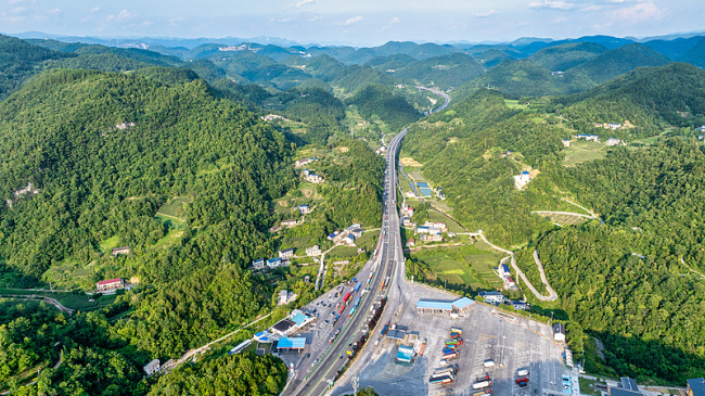 事關水氣電等民生領域，怎樣為公用事業經營畫紅線