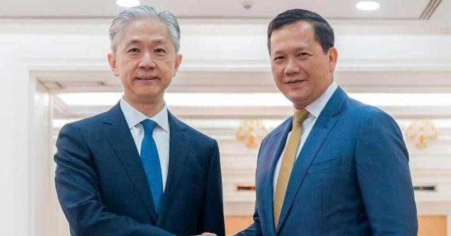 柬埔寨首相和国王同时访华意味什么 深意满满的信号发射