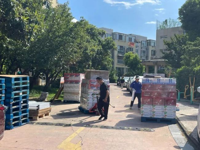 住宅改网店仓库扰民，新业态治理如何避免 “一禁了之”？