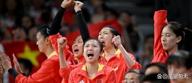 又是一场遭遇战！中国女排排兵布阵成看点，8支强队力拼提前晋级 谁能突出重围？