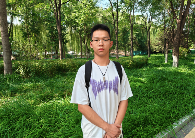 清華“自強(qiáng)計(jì)劃”新生肖曉剛談成長(zhǎng) 小鎮(zhèn)做題家的自強(qiáng)之路