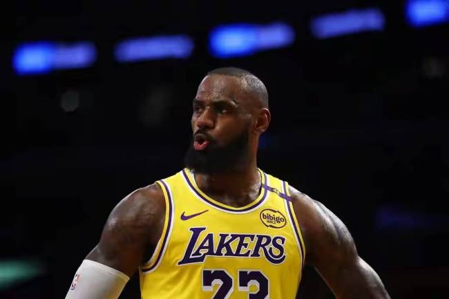 美媒评近25年真正统治了NBA的球员: 科比统治10年, 詹皇7年无杜库 争议与讨论