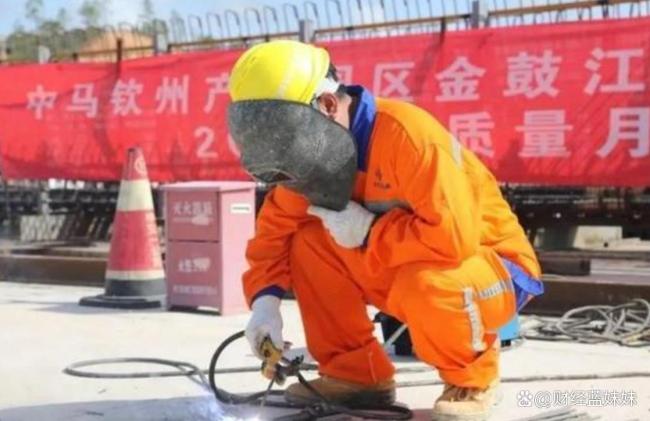 马来西亚宣布放弃申办F1大奖赛 聚焦东海岸铁路波折