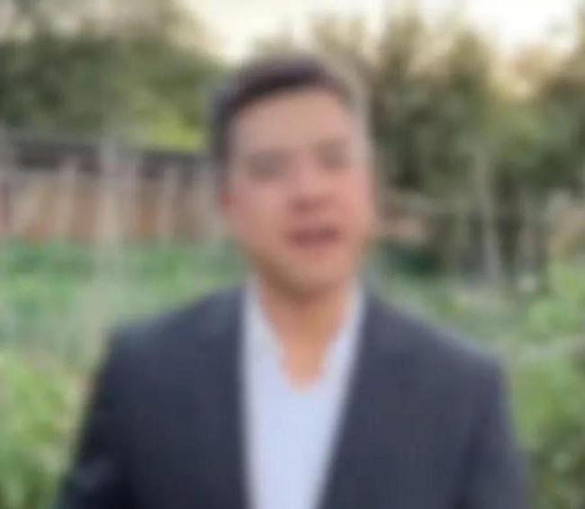 出狱当网红的副行长被禁言 违规内容遭处置