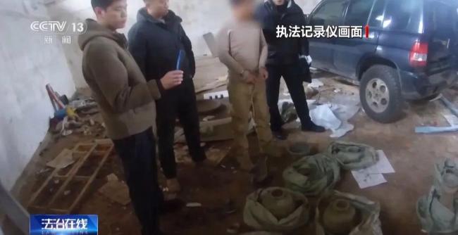 男子痴迷盗墓小说盗走20件国宝 珍贵文物被盗案告破