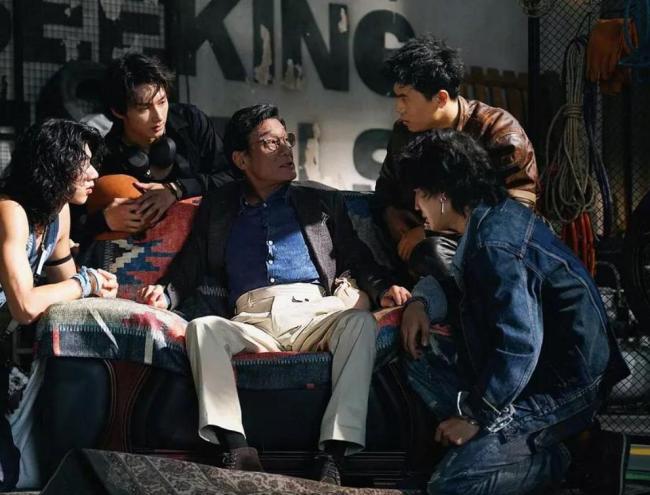 成龙梁家辉让港片进化了 《捕风追影》创新出圈