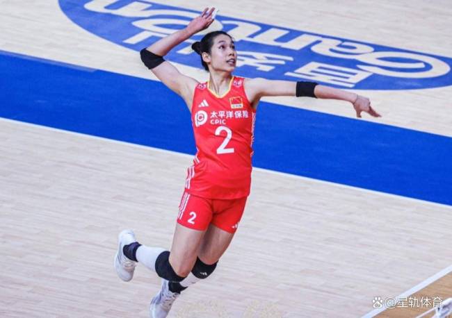 中国女排输掉第二局，倪非凡表现不佳