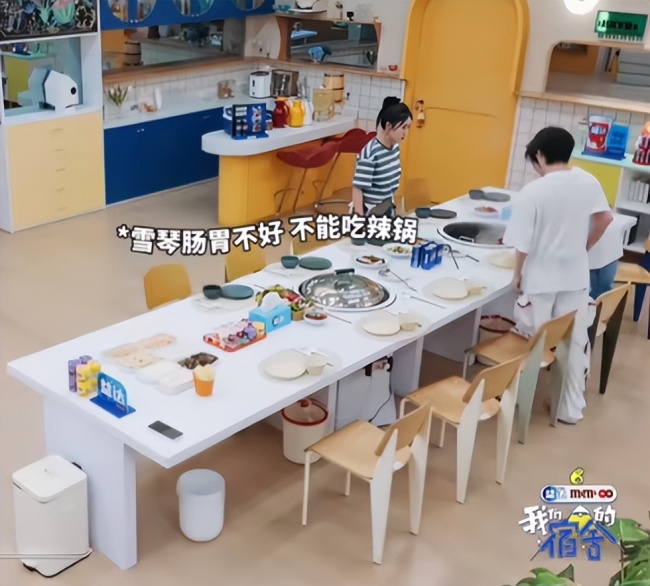 <strong>李雪琴</strong>综艺透露健康状况，癌症指标高常人5倍，胃里切了8个息肉