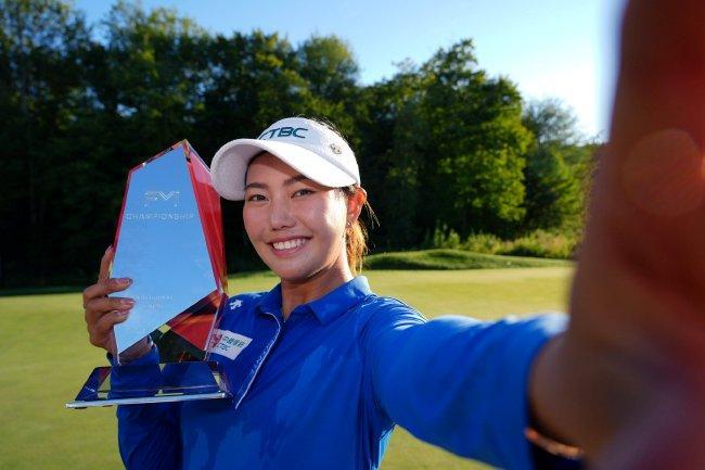 中国大陆第3人！美女高球手王馨迎获LPGA首冠，斩获61.5万美元奖金