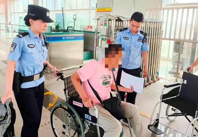 深港跨境联动 港口蚁集进行生命费力