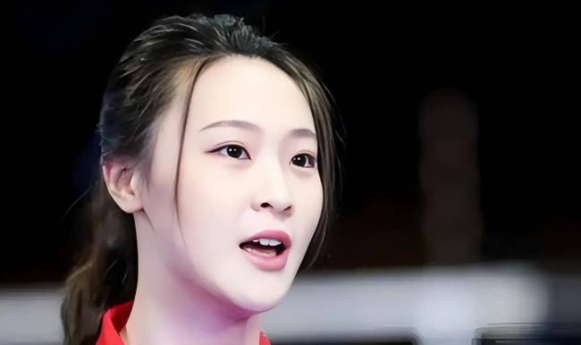 前中国女列队长点评：吴梦洁太急，张籽萱太硬，重心表扬李盈莹