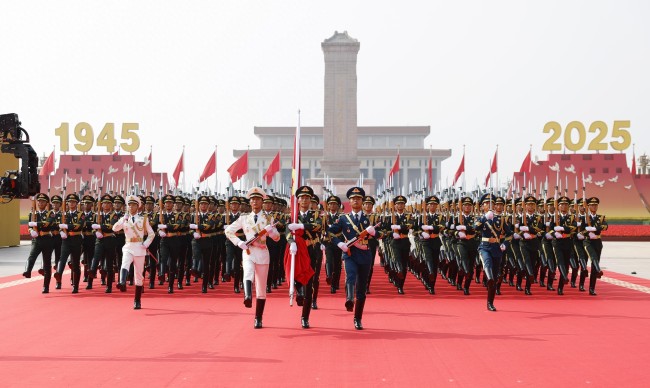 九三阅兵高清大图合集来了！致敬英勇中华儿女