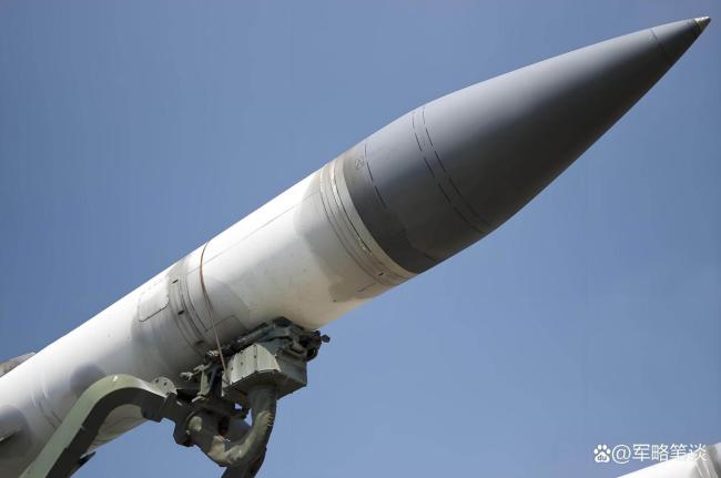 出動(dòng)8艘軍艦跨洋打擊“委內(nèi)瑞拉運(yùn)毒船”，美國(guó)有何醉翁之意？ 軍事威懾與資源爭(zhēng)奪