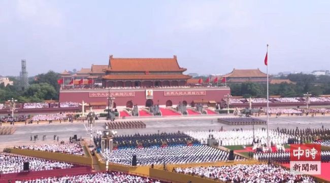 阅兵直播击破民进党编织的“信息茧房”