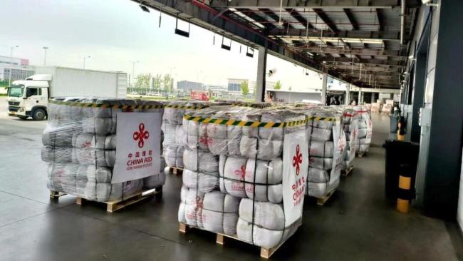 两架运-20,飞往阿富汗 紧急救援物资抵达