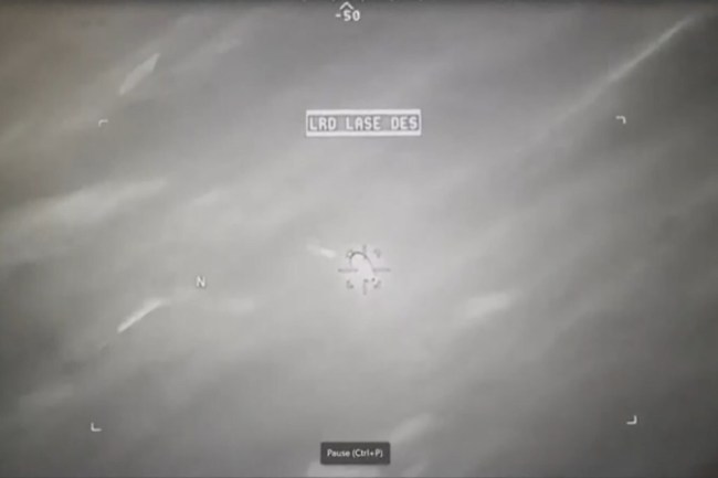 美议员公布UFO画面：导弹击中仍飞行 神秘物体引发热议