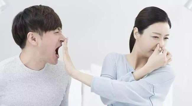 为什么在接吻的时候闻不到对方口臭？