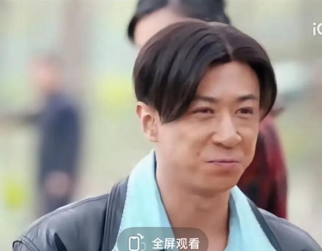 张维伊清爽了 从油腻大叔到清爽弟弟的转变