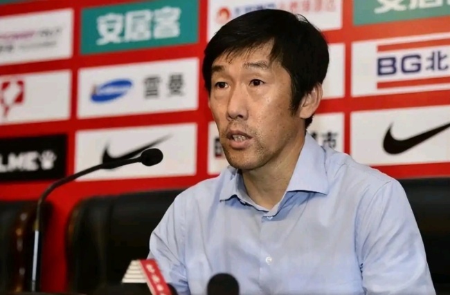 国足让高洪波执教十年可行吗 再议本土教练可能性