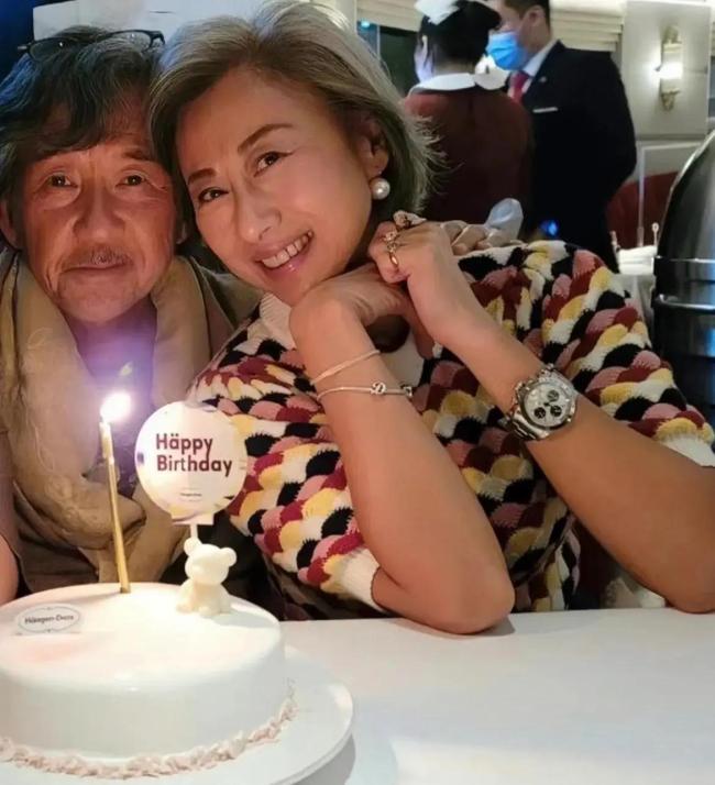叶蒨文公开结婚29年未生育之谜 丁克婚姻的坦诚与勇气