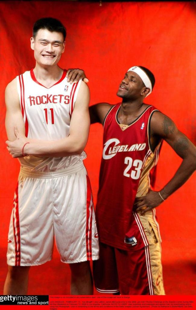 詹姆斯说姚明是非常了不起的人 优秀与激励并存