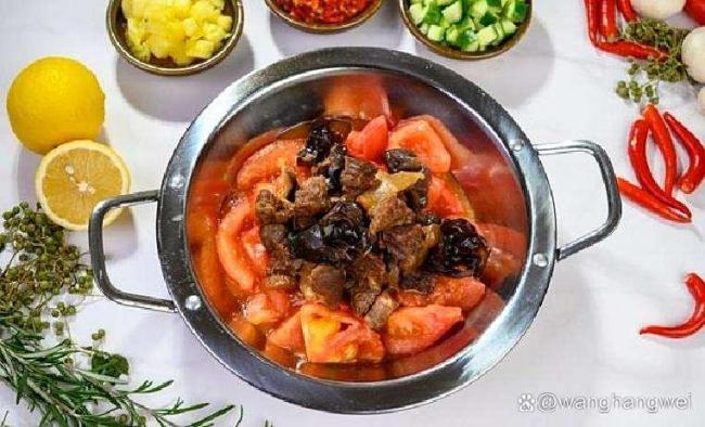 食品是预制的衣服是现做的 餐饮业的“灵魂拷问”