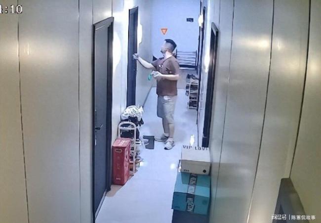 陌生男子行为诡异敲女子家门