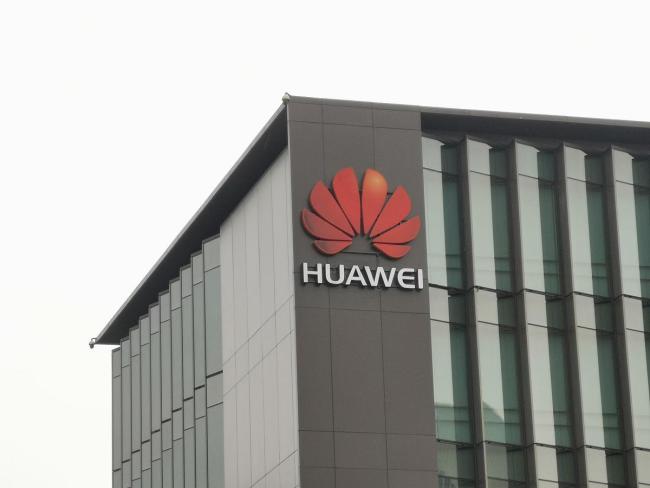 华为万卡集群挑战英伟达胜算几何 中国AI算力逆袭之路