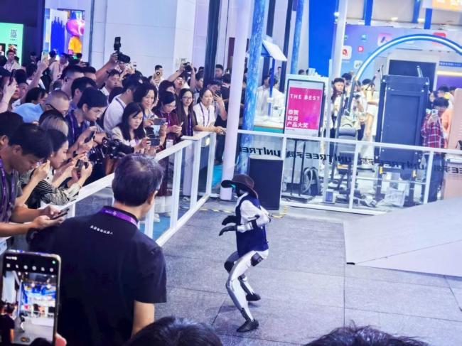 这届东博会太AI了 数智赋能新未来