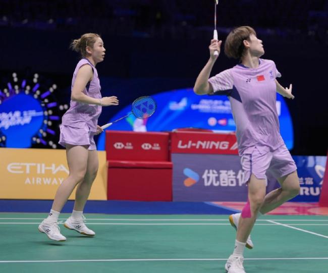 超燃3-11大逆转！贾一凡/张殊贤2-1世界第6，破不胜魔咒成就2连冠 主场夺冠创辉煌