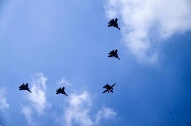 空警-600：航母编队的“千里眼”重塑海战格局