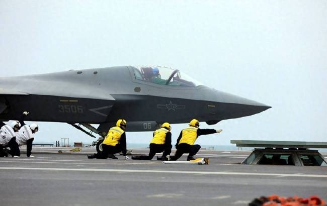 福建舰电磁弹射五代机领先美国 创造世界纪录的中国速度