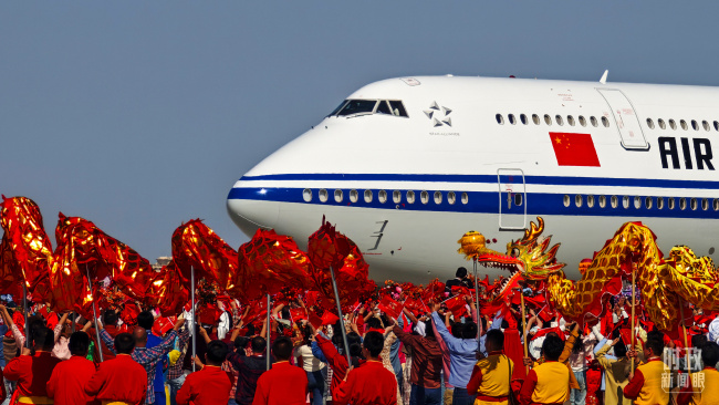 时政新闻眼丨历史性的新疆之行开启,传递哪些重要信息