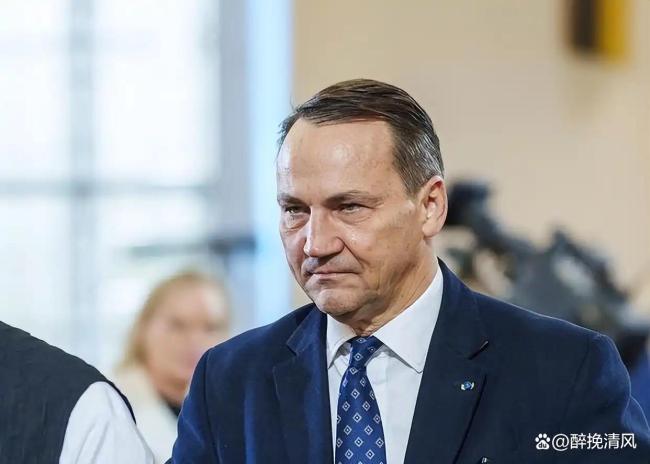 中国宣布重要决定 开辟北极航道应对波兰封锁