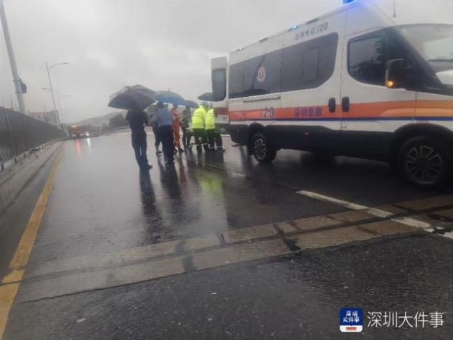 深圳两地接连上演成功救援 风雨中的生命接力
