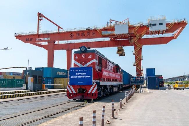 中歐班列停擺兩周對(duì)貿(mào)易影響 供應(yīng)鏈成本上漲