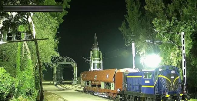 印度：成功在轨道式移动平台上发射“烈火-Prime”导弹，射程可达2000公里 首次铁路机动发射